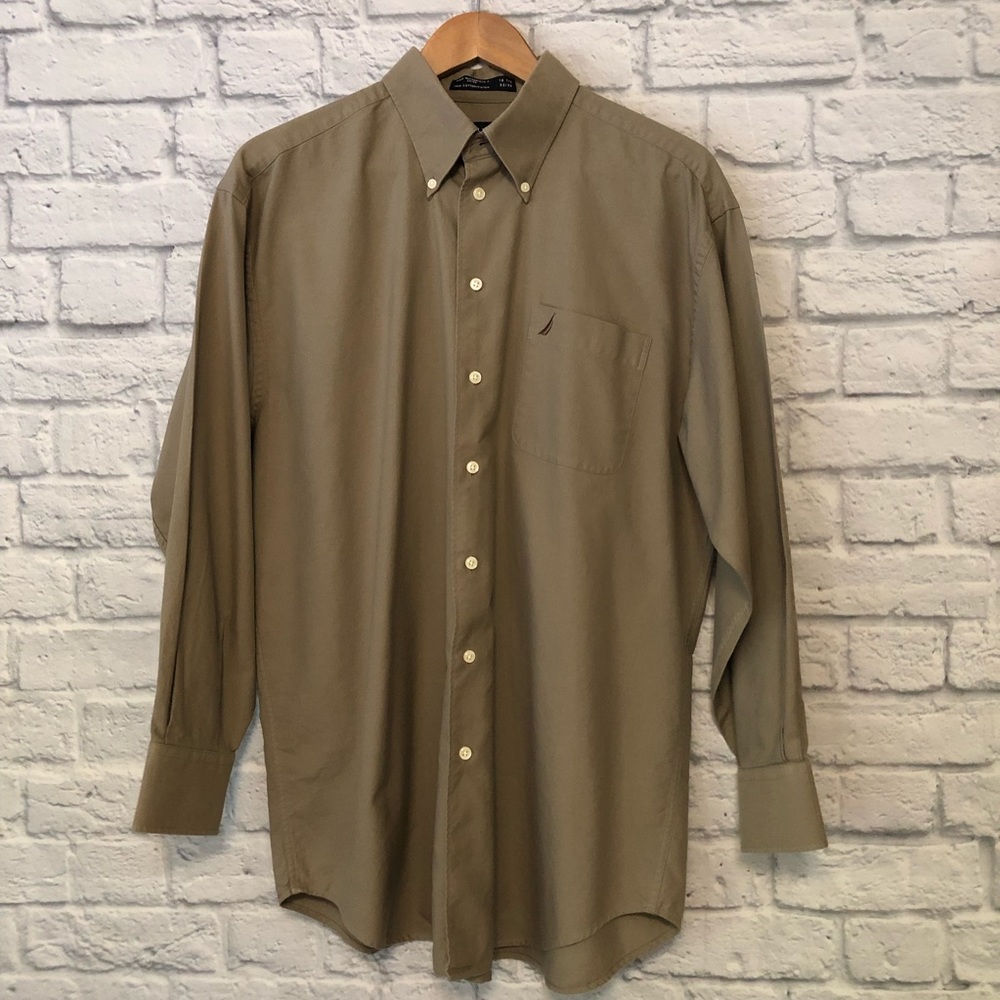 Nautica button down long sleeve shirt
